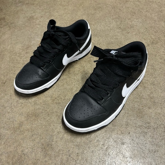 Nike Dunks - Picture 4 of 4